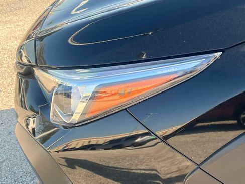 Certified 2024 Subaru Crosstrek 2.0i Premium image 12