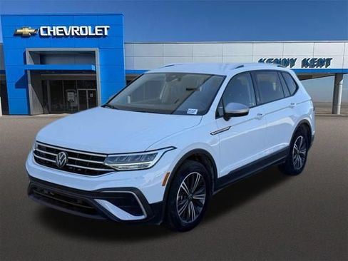 Used 2024 Volkswagen Tiguan Wolfsburg Edition AWD/4WD image 31