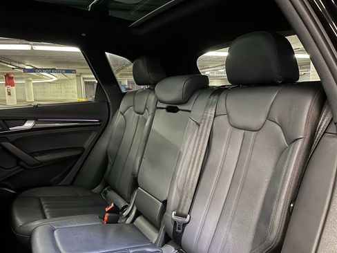Used 2018 Audi SQ5 Prestige w/ Prestige Package image 18