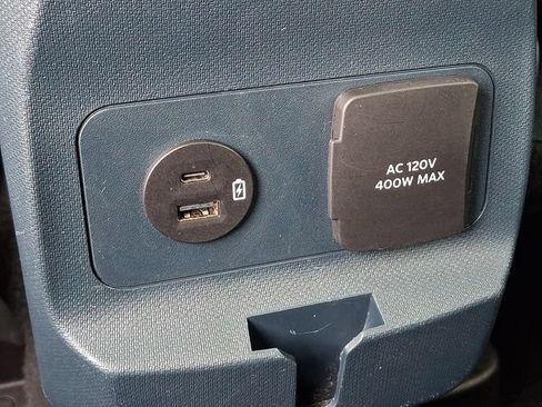 Certified 2022 Ford Maverick XLT w/ Equipment Group 300A Standard AWD/4WD image 13