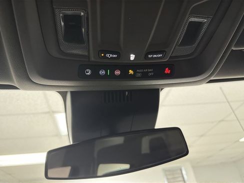 Used 2023 Chevrolet Silverado 1500 Custom image 45