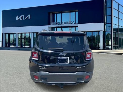 Used 2017 Jeep Renegade Limited AWD/4WD image 9