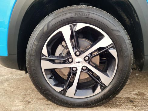 Used 2024 Chevrolet Trax RS image 19