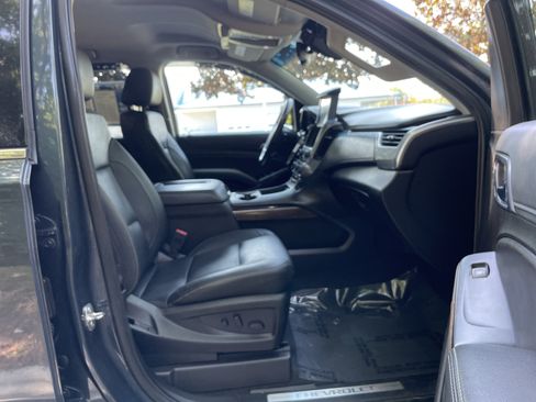 Used 2019 Chevrolet Tahoe LT AWD/4WD image 32