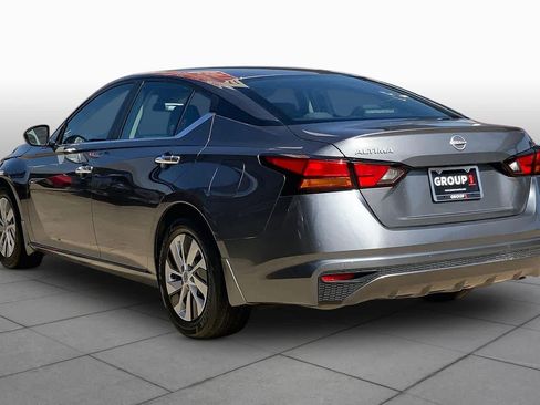 Used 2024 Nissan Altima 2.5 S FWD image 12