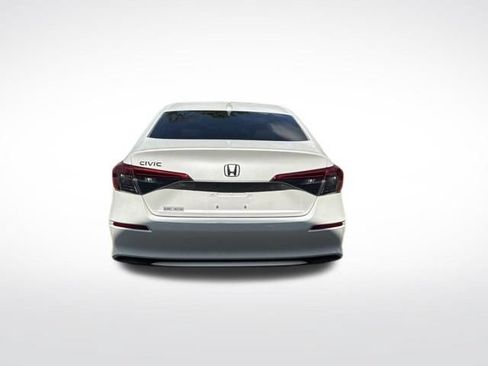 Used 2022 Honda Civic LX image 4