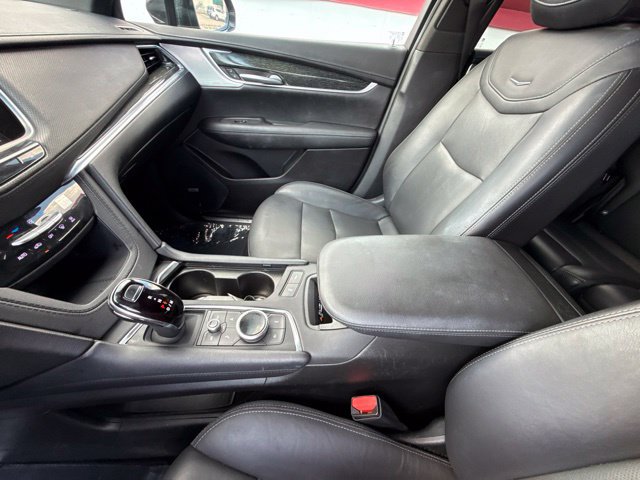 Used 2023 Cadillac XT5 Premium Luxury FWD image 12
