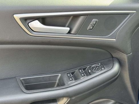 Used 2021 Ford Edge SEL w/ Convenience Package AWD/4WD image 17