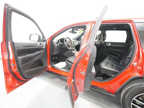 Used 2018 Jeep Grand Cherokee Trailhawk w/ Trailhawk Luxury Group image 26