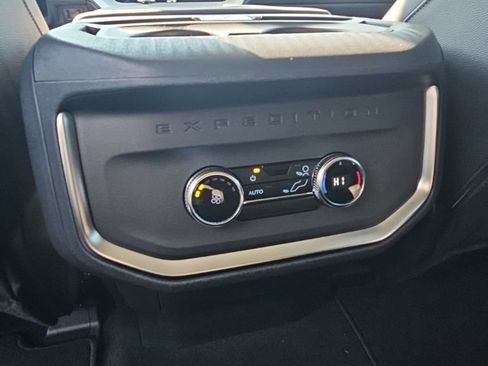 Used 2026 Ford Expedition Max Active RWD image 24