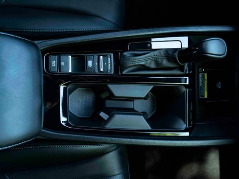 Used 2025 Honda Accord Sport image 27