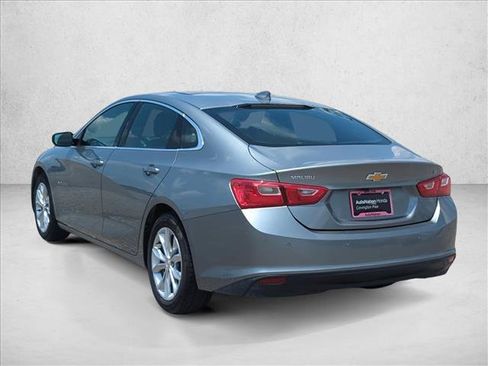 Used 2024 Chevrolet Malibu LT FWD image 9