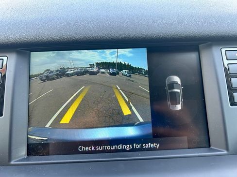 Used 2019 Land Rover Discovery Sport HSE AWD/4WD image 27