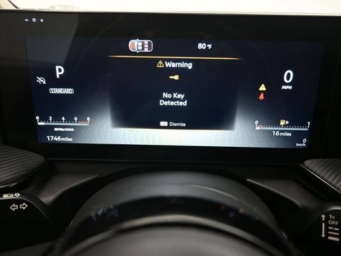 Used 2026 Nissan Kicks SR FWD image 16