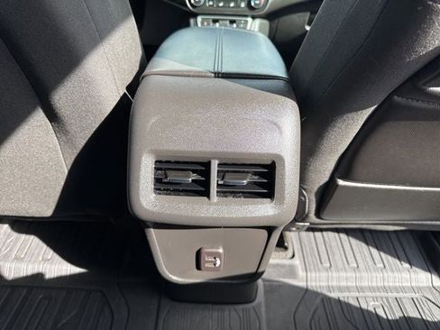 Used 2023 GMC Terrain SLE w/ Elevation Edition AWD/4WD image 24