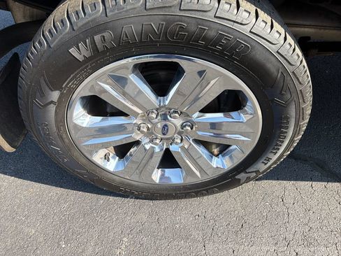 Used 2020 Ford F150 XLT w/ Equipment Group 302A Luxury AWD/4WD image 16