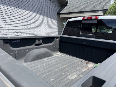 Used 2018 GMC Sierra 1500 SLT AWD/4WD image 7
