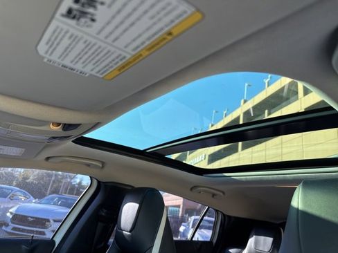 Used 2018 INFINITI QX30 Sport w/ Cargo Package image 12