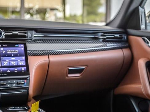 Used 2021 Maserati Quattroporte S GranSport Q4 AWD/4WD image 35