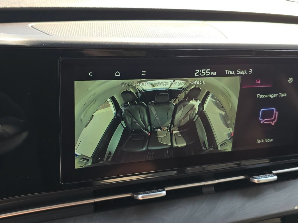 Used 2022 Kia Carnival EX FWD image 13