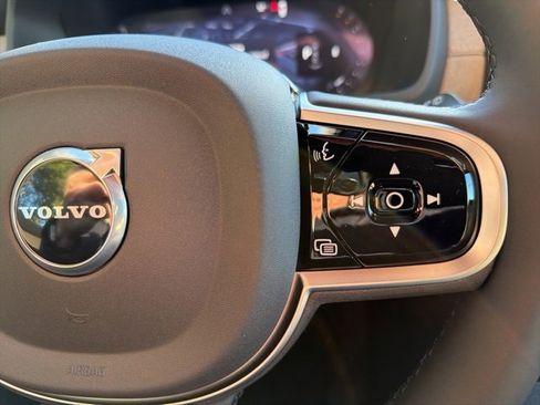 New 2026 Volvo XC90 B6 Plus w/ Protection Package Premier image 21