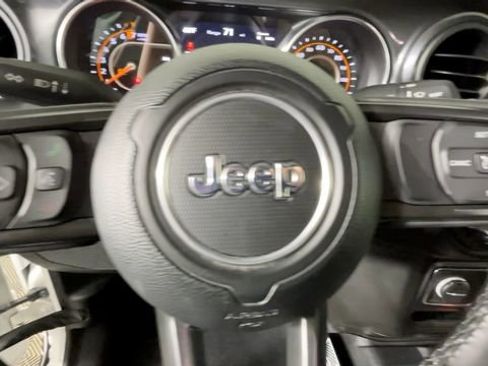 Used 2022 Jeep Gladiator Sport AWD/4WD image 22