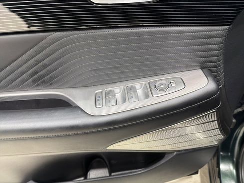 Used 2024 Hyundai Palisade Calligraphy image 12