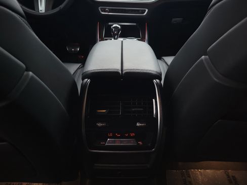 Used 2020 BMW X5 sDrive40i w/ M Sport Package RWD image 11