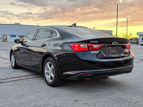 Used 2018 Chevrolet Malibu LS image 4