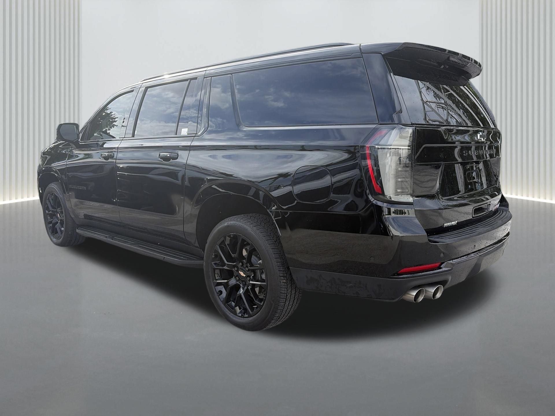 Used 2026 Chevrolet Suburban RST w/ Comfort Package RWD image 4
