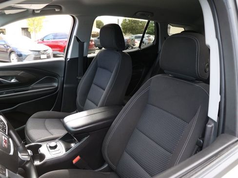 Used 2024 GMC Terrain SLE image 15