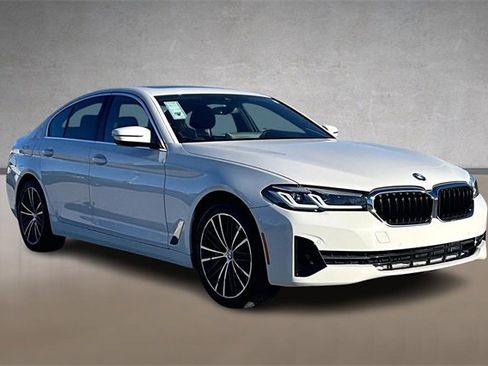 Used 2023 BMW 540i w/ Premium Package image 8