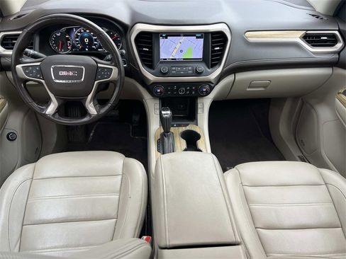 Certified 2019 GMC Acadia Denali w/ Technology Package image 12