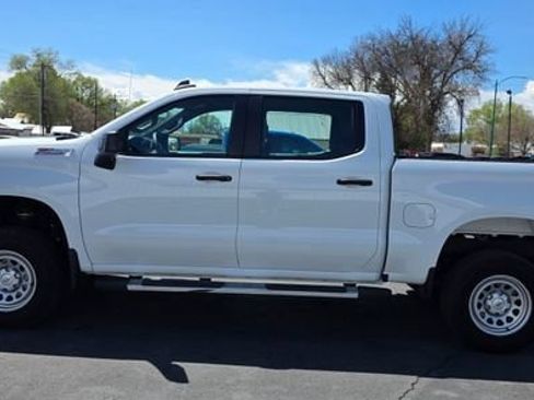 Used 2024 Chevrolet Silverado 1500 W/T w/ Z71 Off-Road Package AWD/4WD image 1