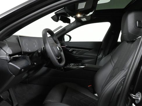 Used 2026 BMW 530i xDrive w/ Premium Package image 3