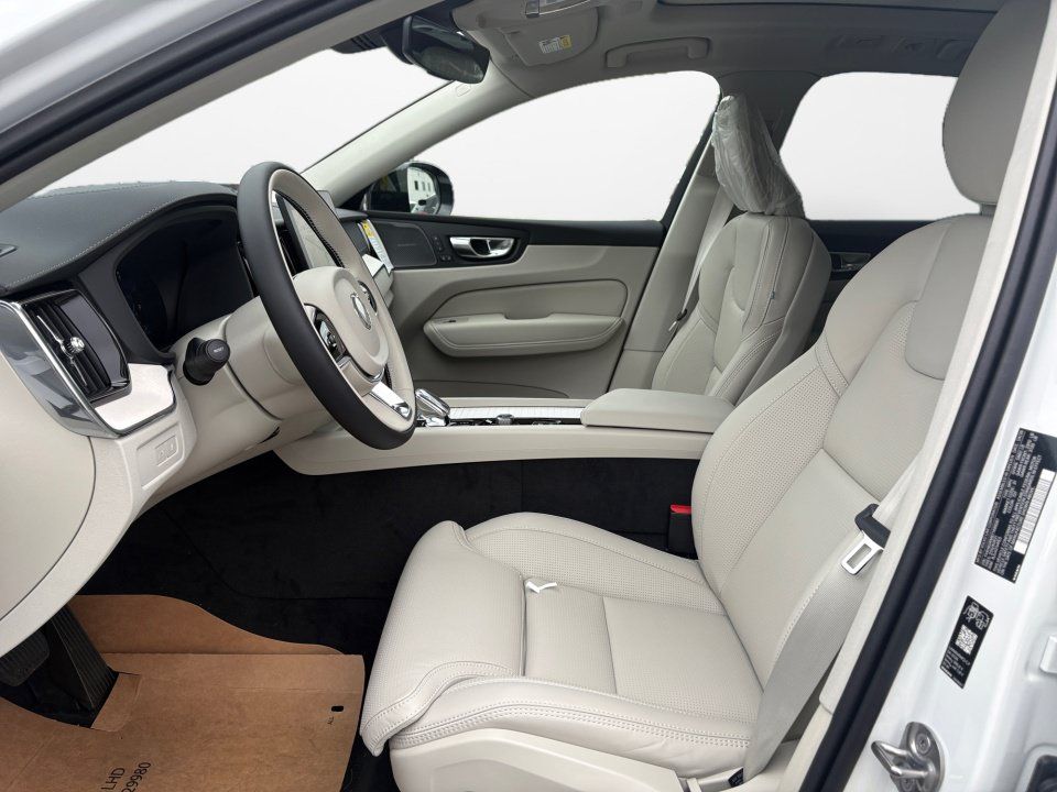 New 2026 Volvo XC60 T8 Ultra w/ Protection Package Premier AWD/4WD image 9