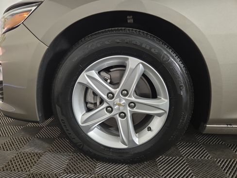 Used 2024 Chevrolet Malibu LT FWD image 33