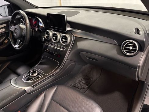 Used 2018 Mercedes-Benz GLC 300 4MATIC image 16
