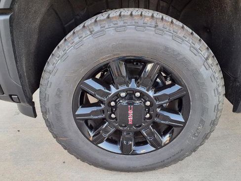 Used 2026 GMC Sierra 2500 AT4 w/ AT4 Premium Plus Package image 22