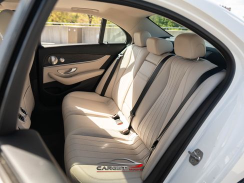 Used 2017 Mercedes-Benz E 300 4MATIC image 19