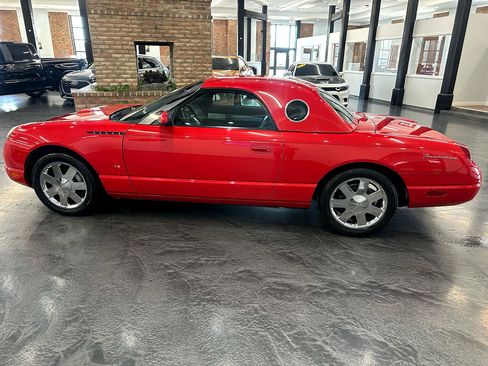 Used 2002 Ford Thunderbird image 8