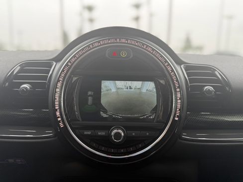 Used 2020 MINI Cooper Clubman S w/ Storage Package image 19