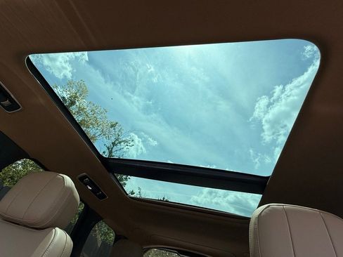 New 2025 Land Rover Range Rover SE AWD/4WD image 28