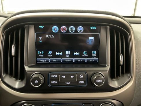 Used 2017 Chevrolet Colorado Z71 AWD/4WD image 7