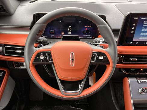 Used 2026 Lincoln Aviator Reserve image 10