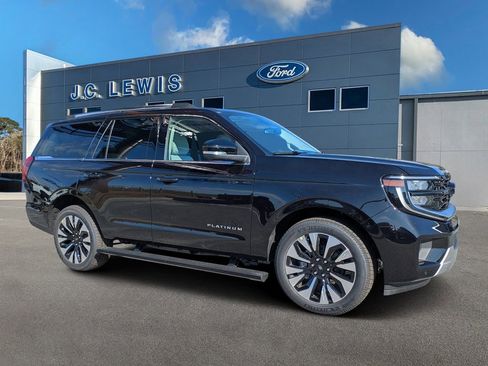 New 2026 Ford Expedition Platinum w/ Driver's Package image 1