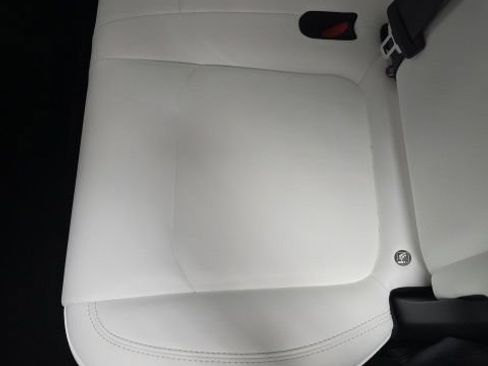 Used 2024 Tesla Model Y Long Range AWD/4WD image 27