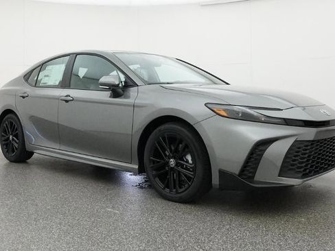 New 2026 Toyota Camry SE FWD image 29