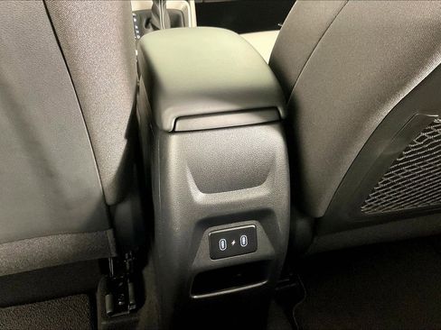 Certified 2026 Hyundai Venue SEL FWD image 10