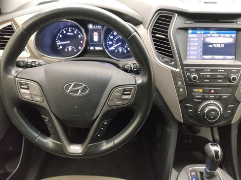 Used 2017 Hyundai Santa Fe Sport image 22